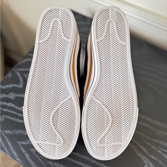 Women’s Nike Court Legacy - Size 9.5 - Picture 7 of 7